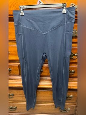 HALARA Navy High-Waist Ruched Leggings